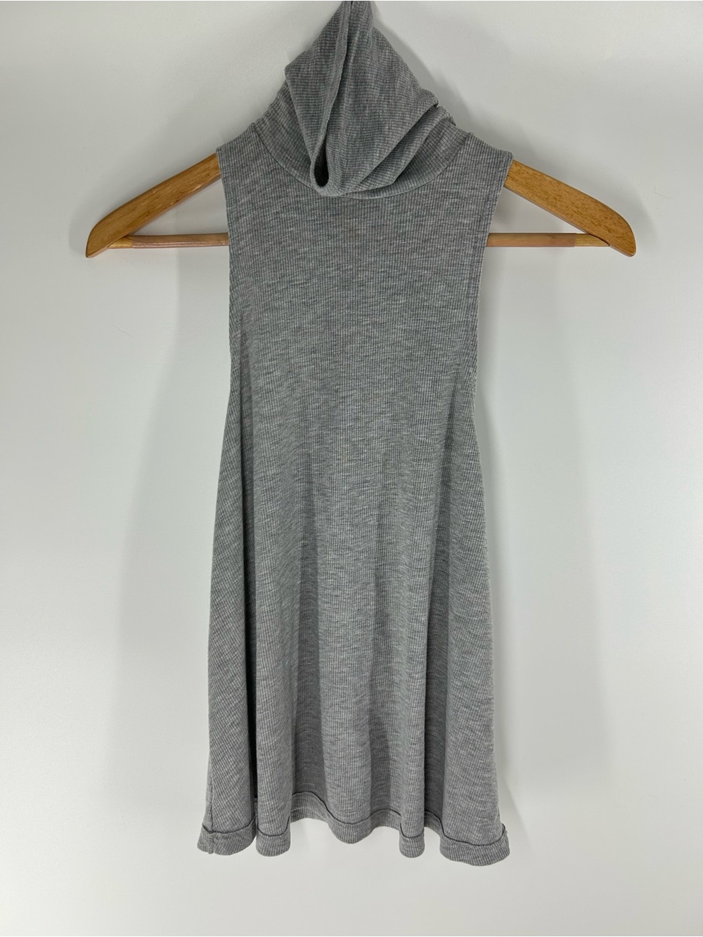 Free People Light Gray Ribbed Sleeveless Turtleneck